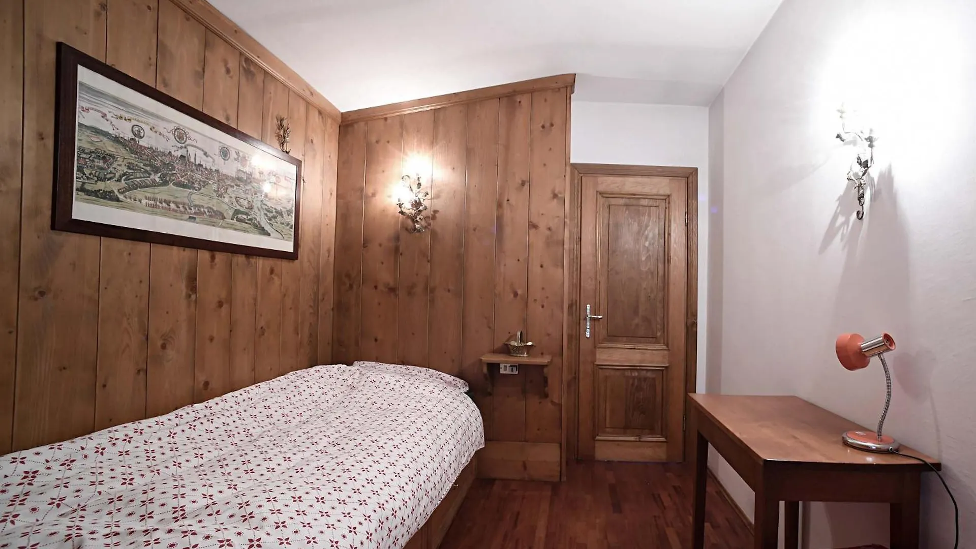 Homeby, Casa Due Vette Κορτίνα Ντ' Αμπέτσο